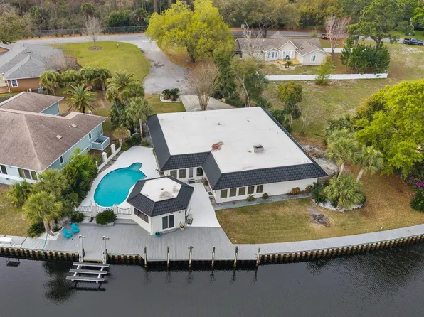 483 Wahoo Rd, Panama City Beach, FL 32408