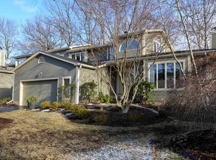 16 Old Fourth Dr, Oak Ridge, NJ 07438