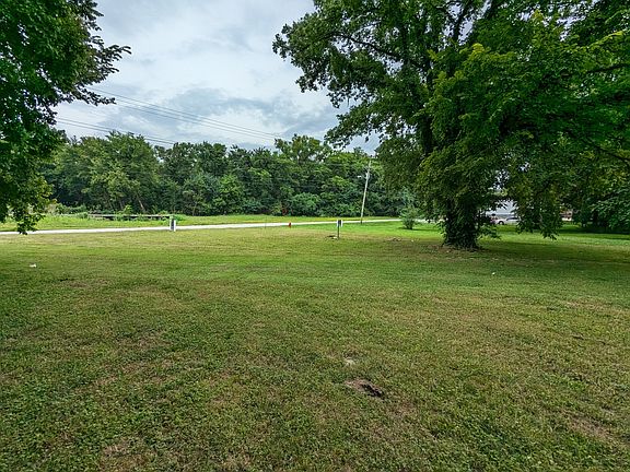 212 Boswell St, Mount Pleasant, TN 38474 | MLS #2548946 | Zillow