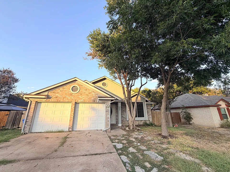 1008 Settlers Valley Dr
