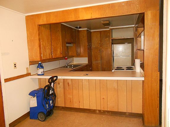 4th image of 1902 Mary Ann St APT 60