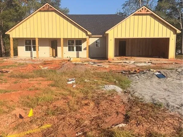 2303 Lismore Dr, Valley, AL 36854