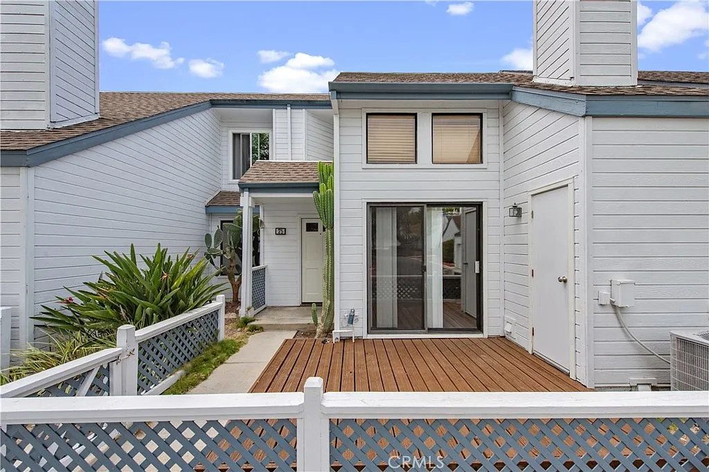 Building Photo - 75 Briarglen