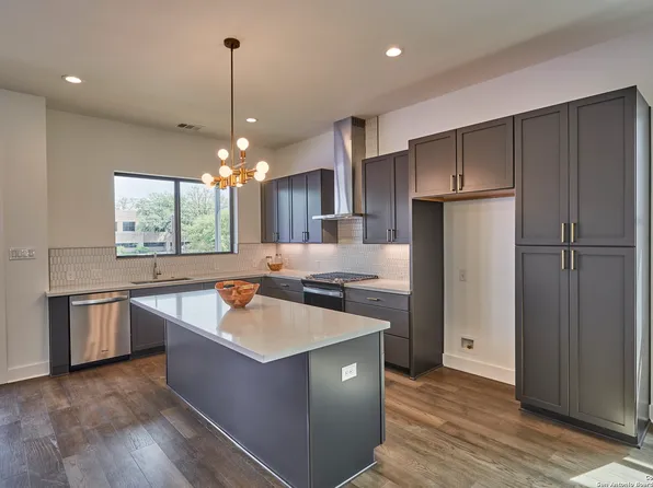 118 Guadalupe St, San Antonio, TX 78204