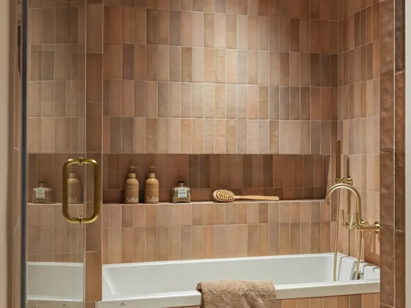 323 Clinton Street image 24 of 30