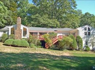 3 Boiling Spring Rd, Ho Ho Kus, NJ 07423