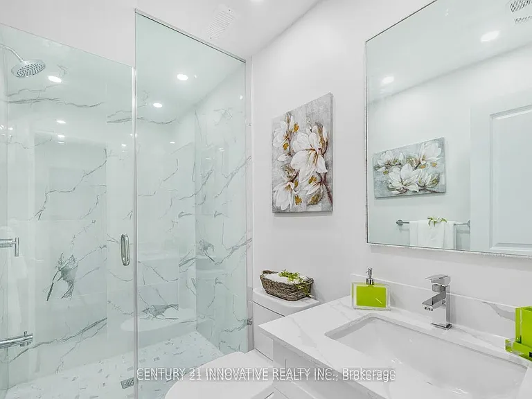 17 Chopin Ct — Photo 12