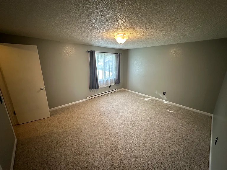 5801 Eden St — Photo 8