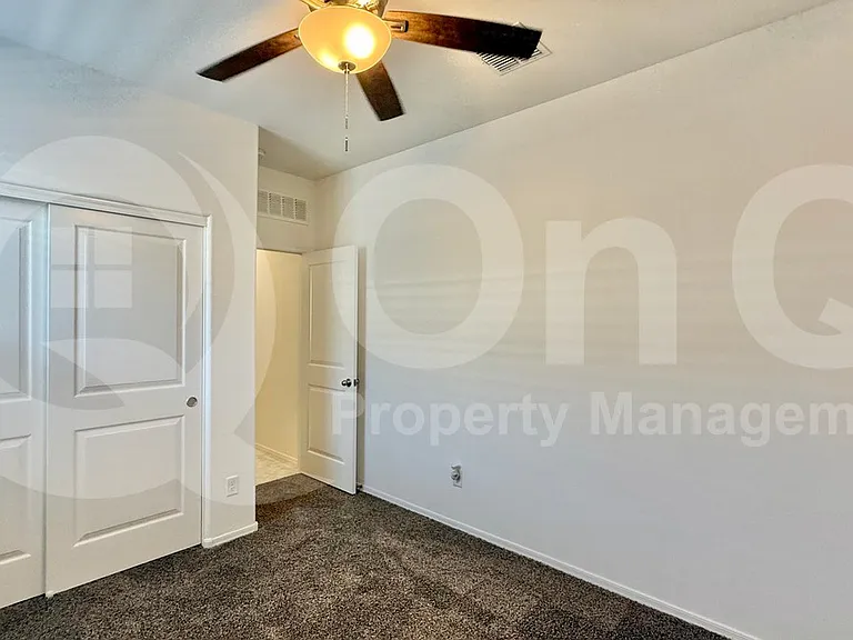 1172 W Paradise Way — Photo 8