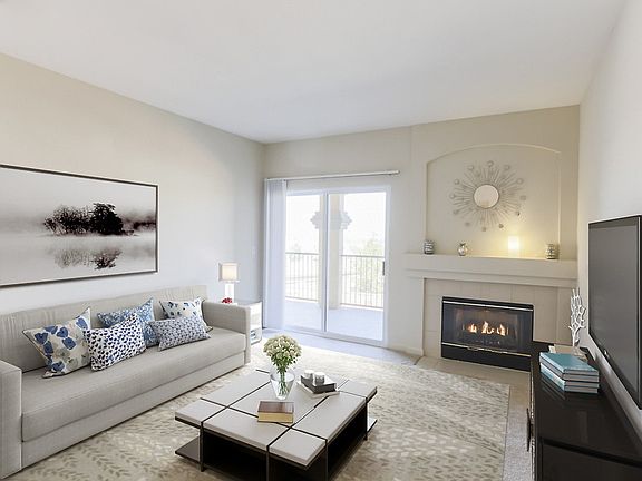 5th image of 2601 Hilltop Dr #11523
