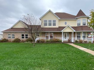 95 Hillside Dr, New Baden, IL
