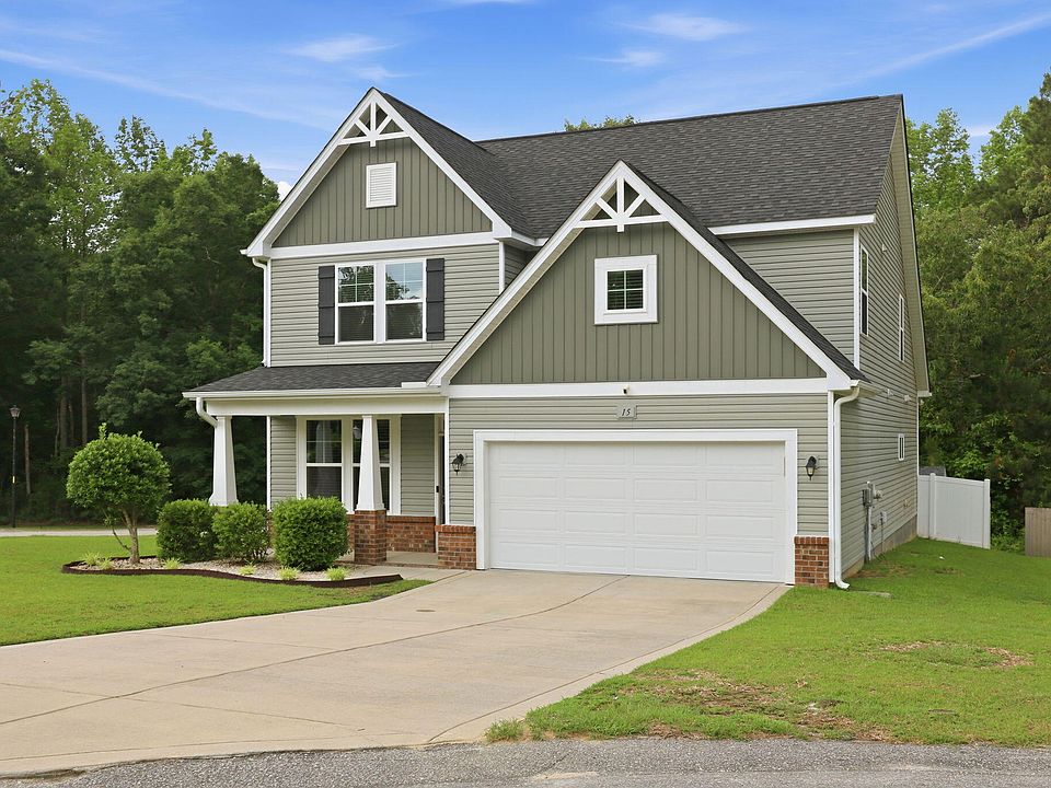 1st image of 15 Dandelion Pl