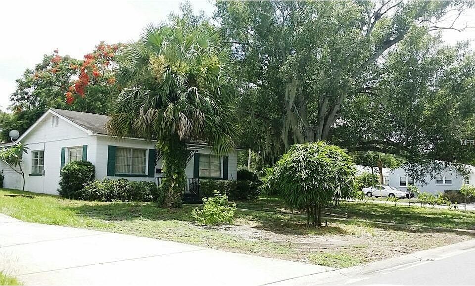 2nd image of 646 32nd Ave N