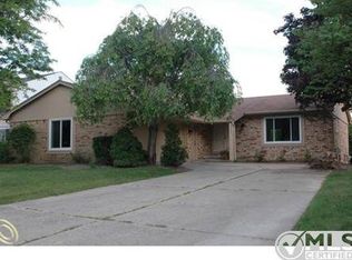 2945 Powderhorn Ridge Rd, Rochester Hills, MI 48309