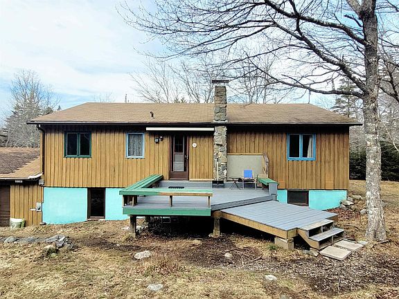 3rd image of 10 River Rd