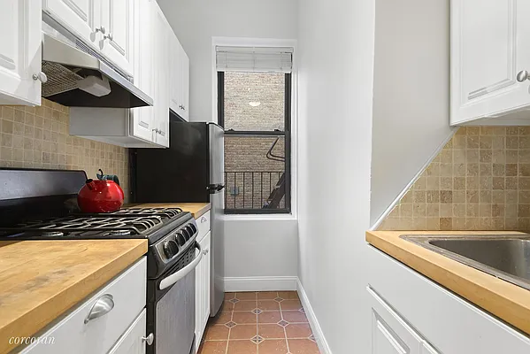 Sold by Corcoran | media 10