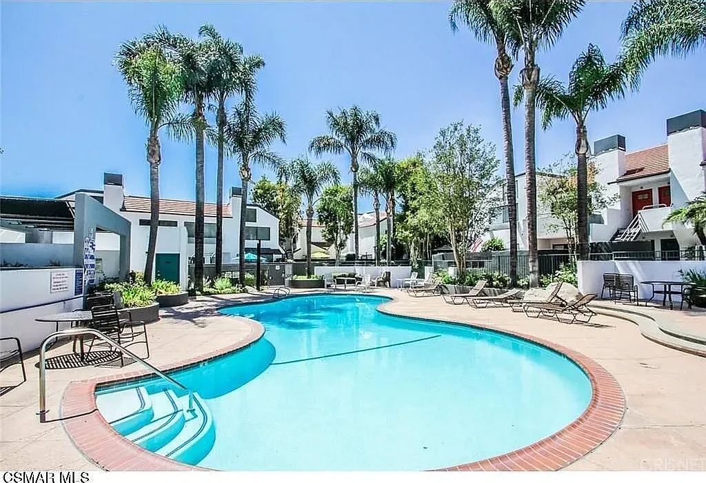 2 bed, 1096 sqft, $3,000 — Photo 2