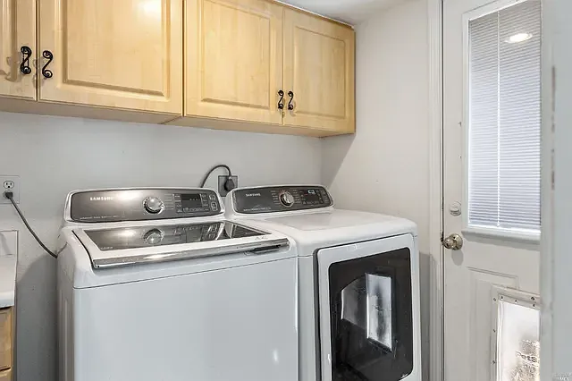 121 Paradise Dr — Photo 15