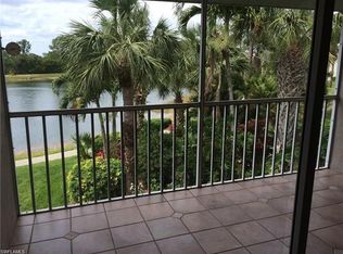 121 Gabriel Cir #4, Naples, FL 34104