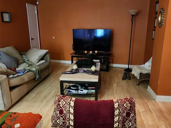 35-11 85th Street image 3 of 6