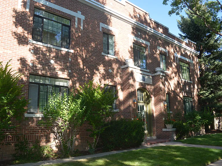 961 N Marion St #4 — Photo 1