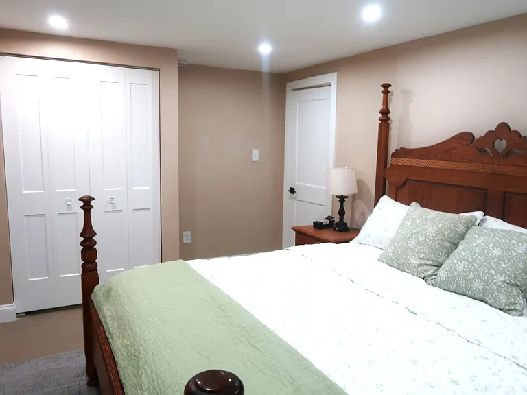 1725 Oak Park Dr — Photo 44