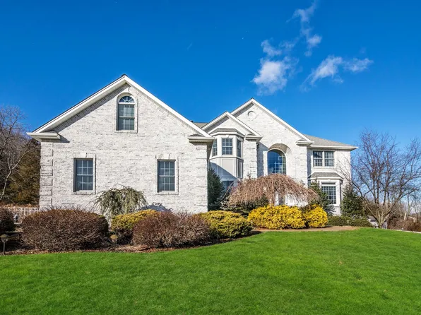 31 Fiddlers Way, Lafayette, NJ 07848