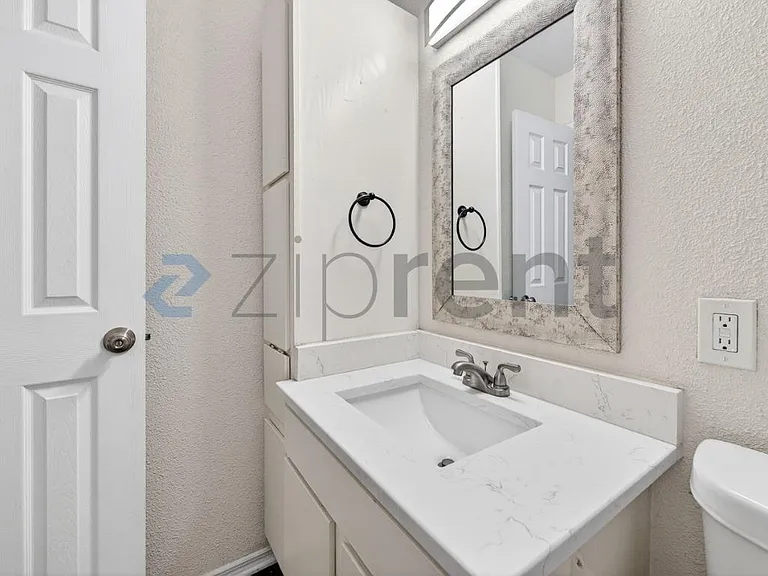 5020 Donnelly Ave #5022 — Photo 27