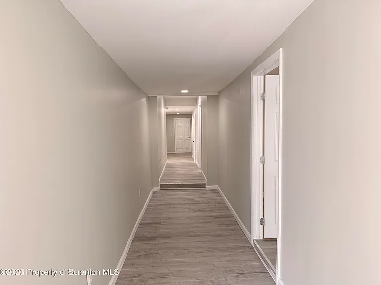 129-131 S Bromley Ave #FRONT — Photo 2
