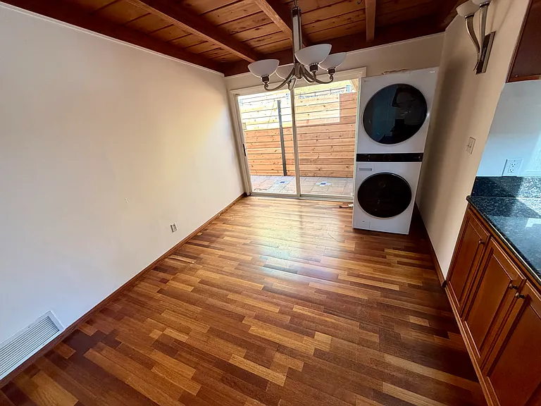 6833 Draper Ave — Photo 8