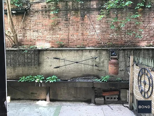 Rented by Bond New York | media 18