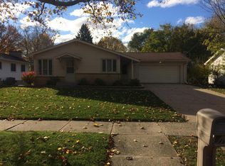 840 Parkway Dr NE, Grand Rapids, MI 49525