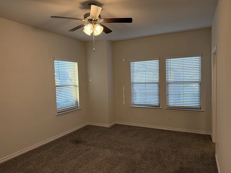 2025 Buffalo Hill Dr #1 — Photo 8