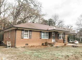 95 Waters Ln, Commerce, GA 30529