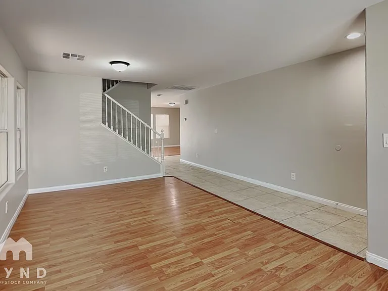 8128 Calico Wind St — Photo 2