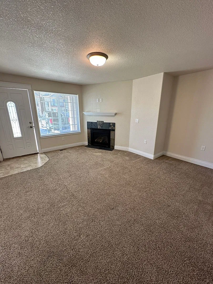 115 Montalto Bldg # 23 — Photo 3