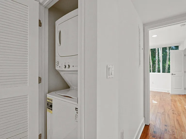 In-Suite Washer & Dryer