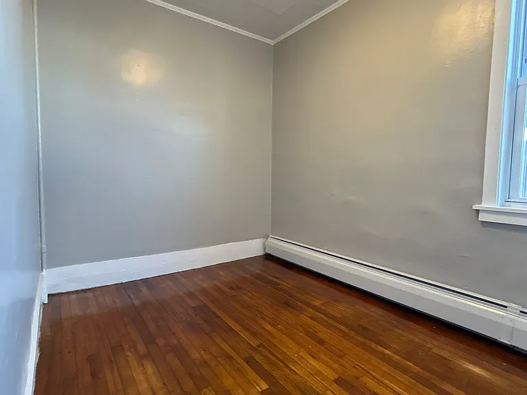 38 Prince Ave #E — Photo 16