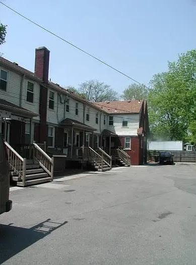 Parking / Rear