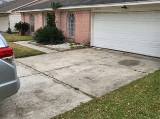 10930 Fallbrook Dr, Houston, TX 77064