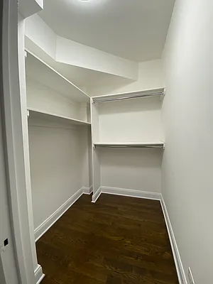 Rented by Manhattan Realty Group | media 8