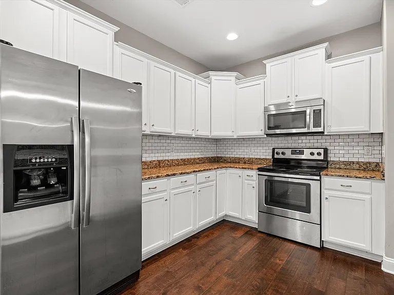 1102 Achiever Cir — Photo 18
