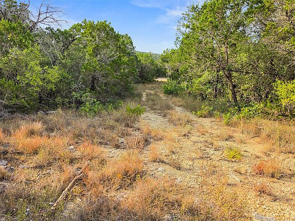 4th image of 240 County Road 2704