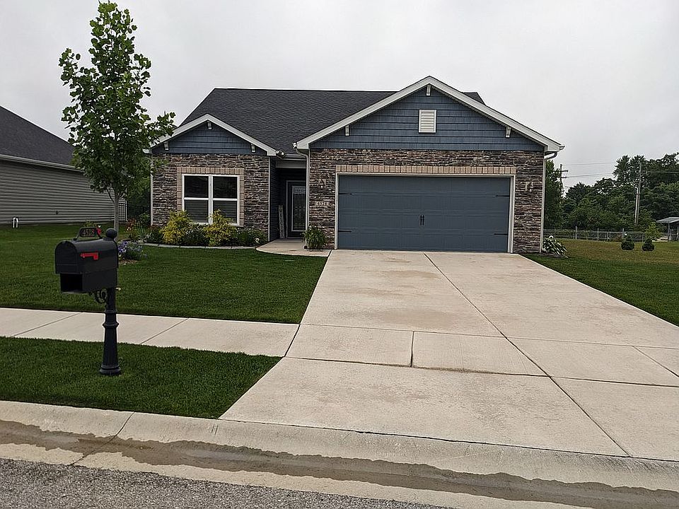 2nd image of 4528 Hayloft Dr