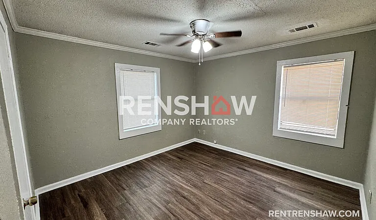 3760 Mandalay Dr — Photo 6