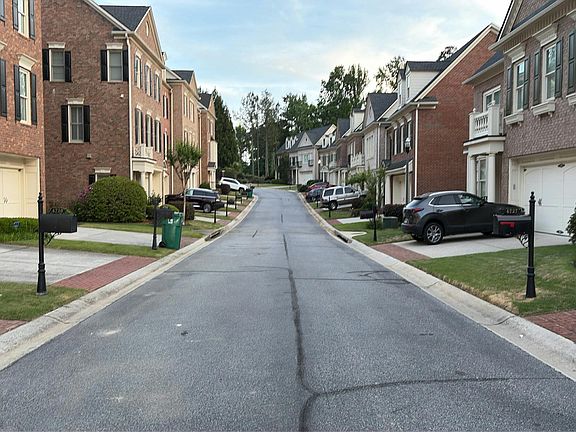 5th image of 4727 Legacy Cove Ln