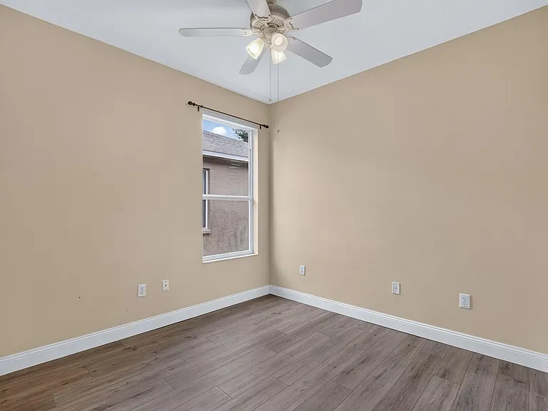 5605 Hawklake Rd — Photo 23
