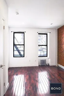 Rented by Bond New York | media 33