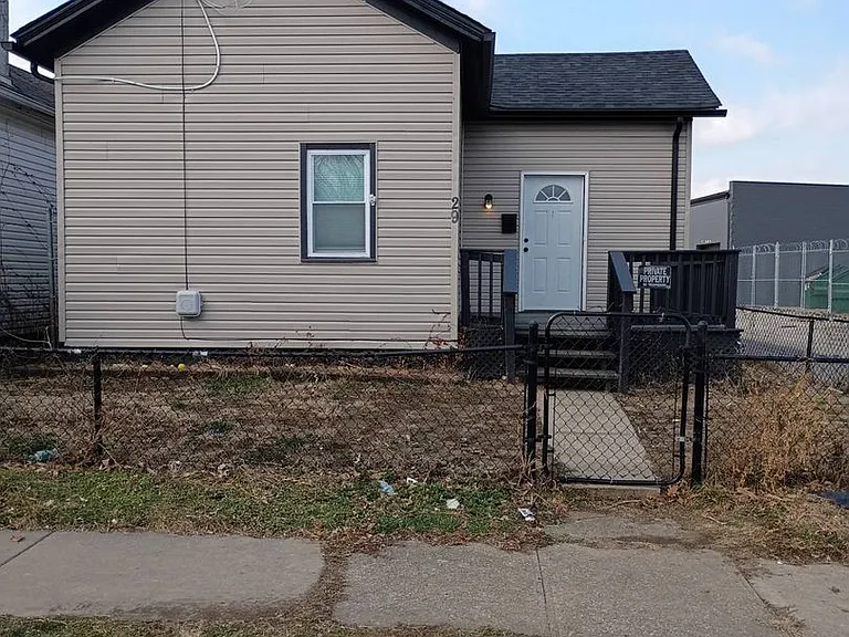 29 N Garfield St — Photo 1