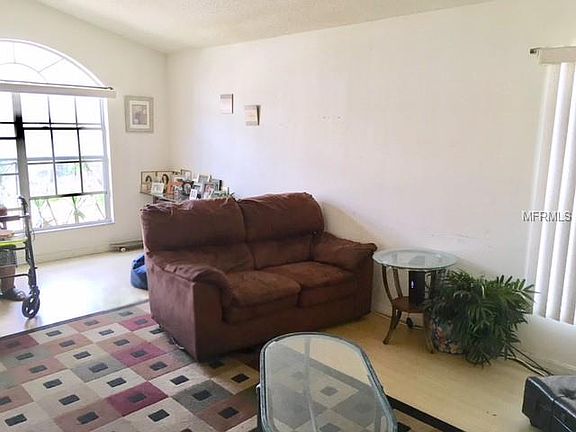 3rd image of 6314 Redwood Oaks Dr